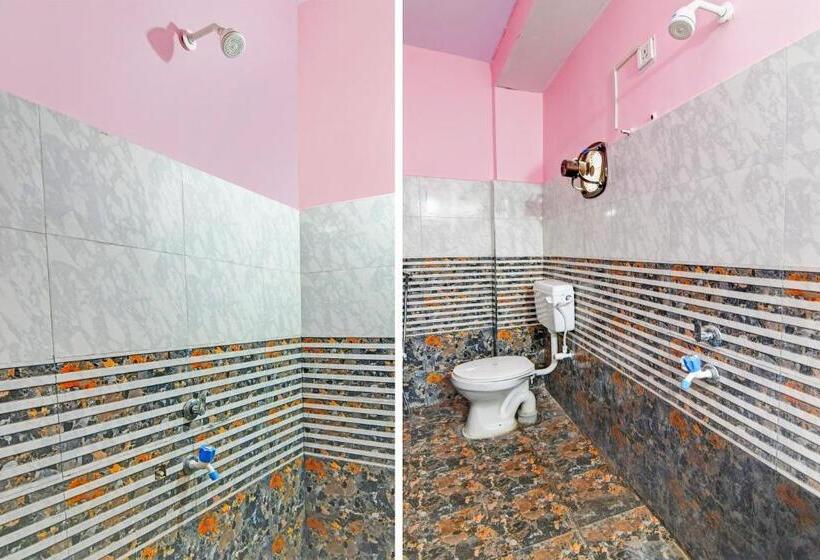 בית מלון כפרי O Om Residency