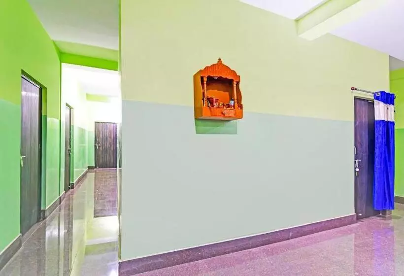 ホテル O Om Residency