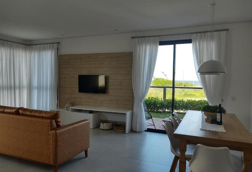 فندق Pousada Praia Do Ervino   Beach Owl Residence Casa 1