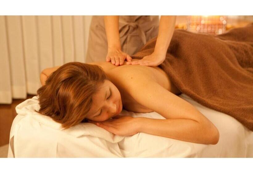 בית מלון כפרי Terrace Garden Mihama Resort   Vacation Stay 85787v