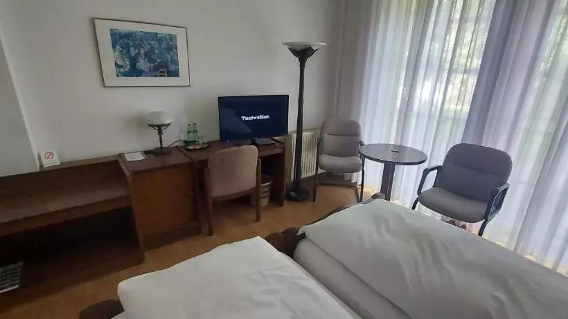 Hotelli Zur Kroner Heide