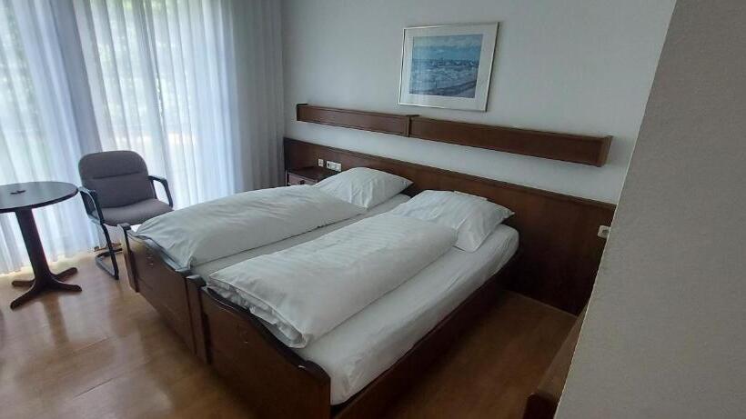 Hotel Zur Kroner Heide