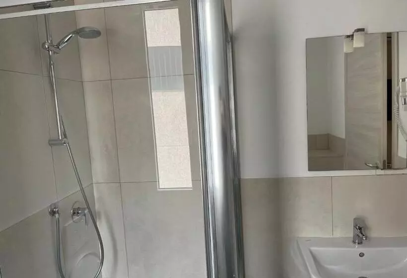 Majatalo Affittacamere Self Check In Francesca Vecchia