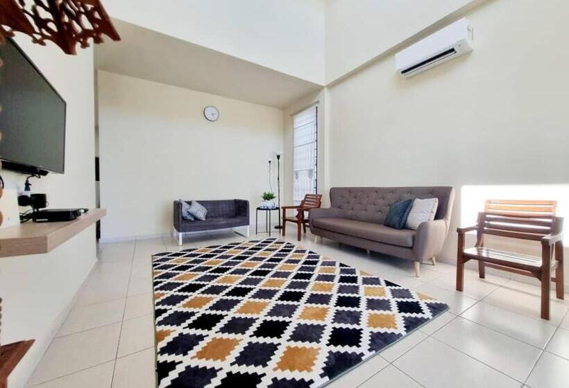 ペンション Ans Homestay Alor Setar