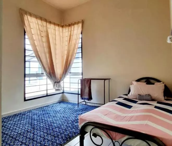 ペンション Ans Homestay Alor Setar