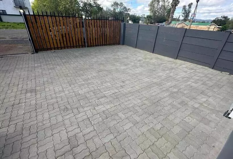 Majatalo Beswick Guesthouse