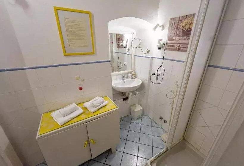 ペンション Borgo Suite   Cervo