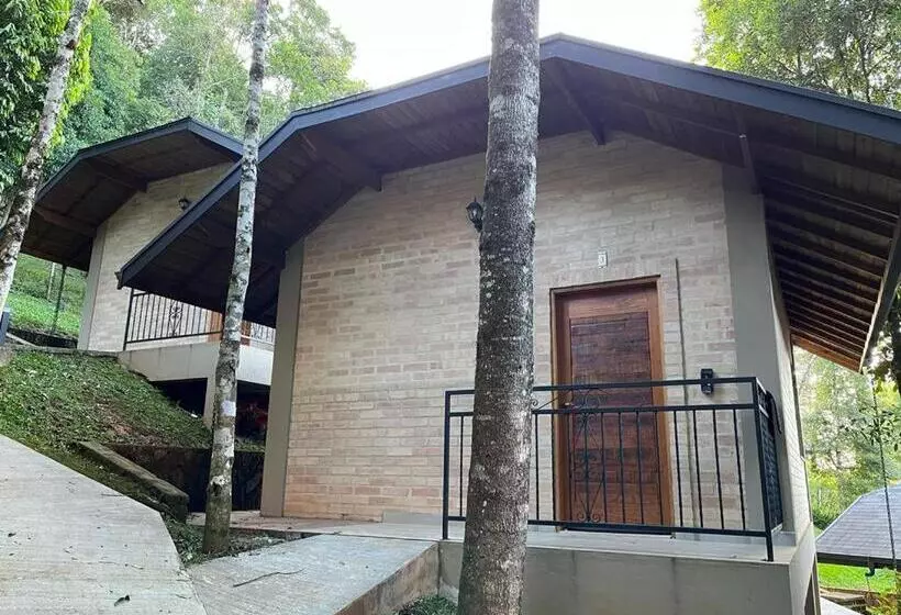 پانسیون Chalé 3 Em Monte Verde   Villagio Moriá