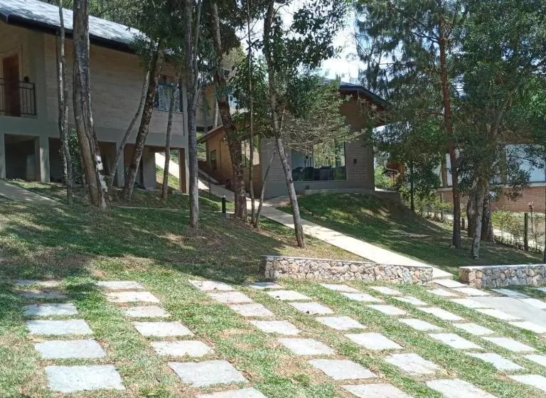 پانسیون Chalé 3 Em Monte Verde   Villagio Moriá