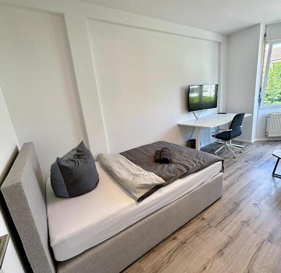 פנסיון Check In By Beone