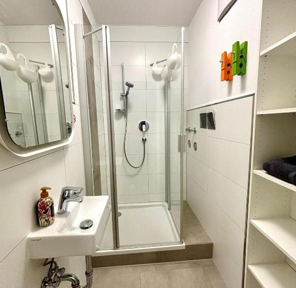 פנסיון Check In By Beone