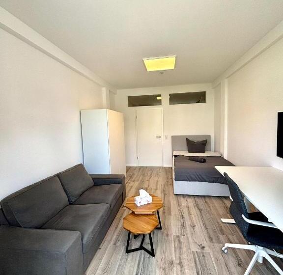 פנסיון Check In By Beone