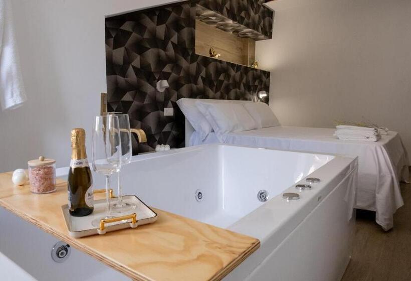 پانسیون Coraline Deluxe Rooms