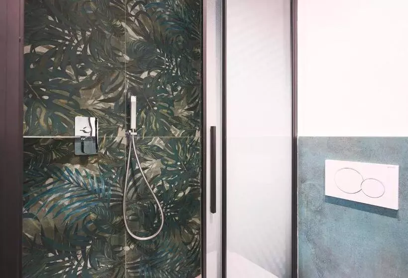 پانسیون New Moon Del Prione