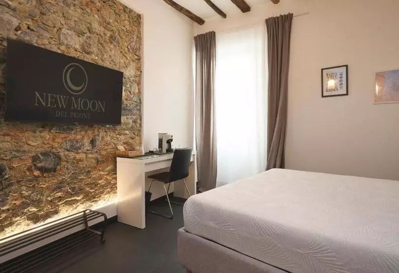 پانسیون New Moon Del Prione