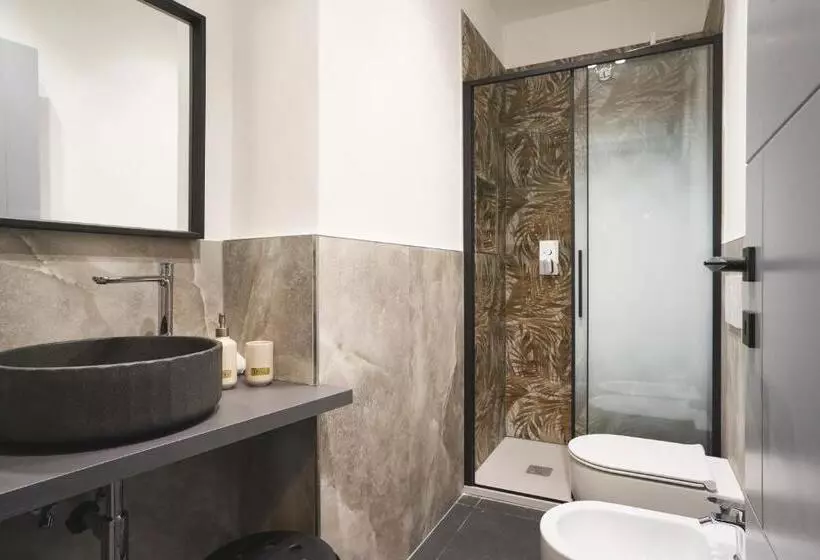 پانسیون New Moon Del Prione