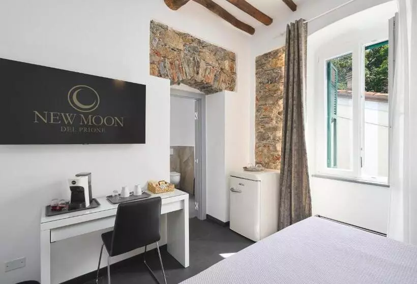 پانسیون New Moon Del Prione