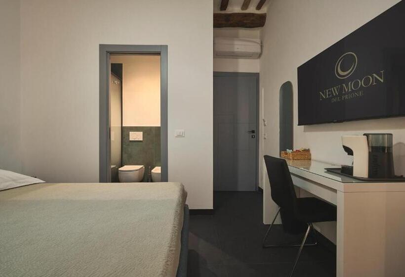 بنسيون New Moon Del Prione