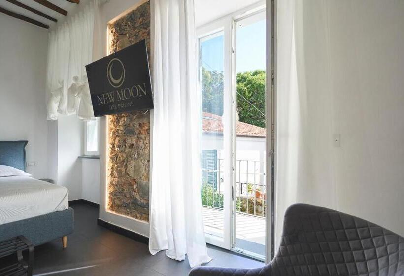 بنسيون New Moon Del Prione