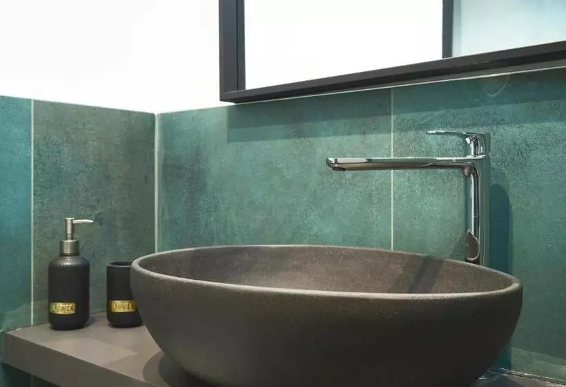 پانسیون New Moon Del Prione