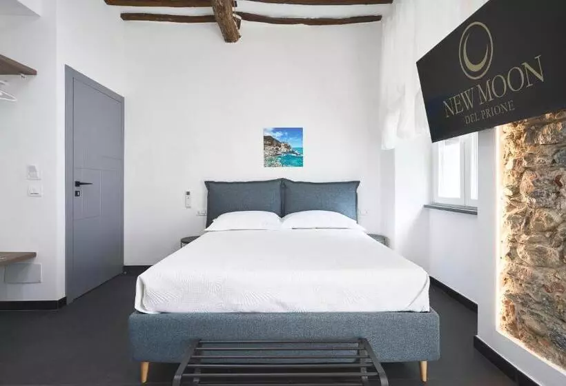 پانسیون New Moon Del Prione