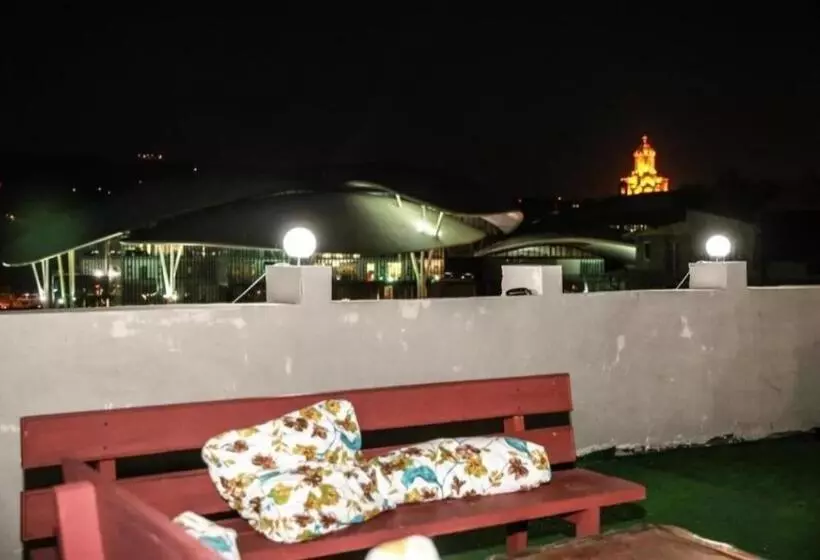 پانسیون Terrace On Orbeliani