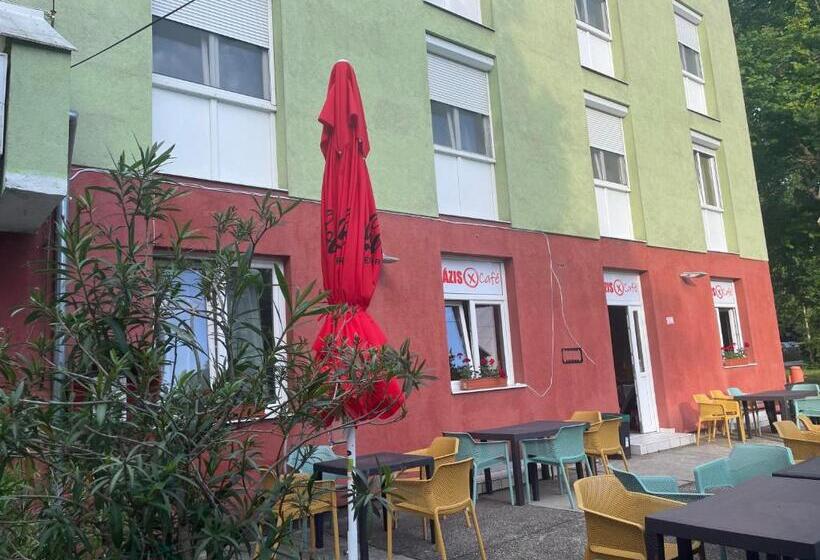 膳宿费 Tifani Szálló