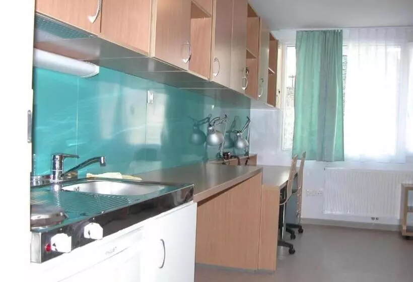 Springfield Private Hostel