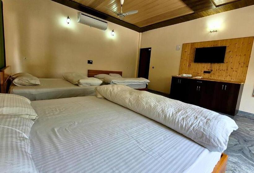 The Greenwich Resort