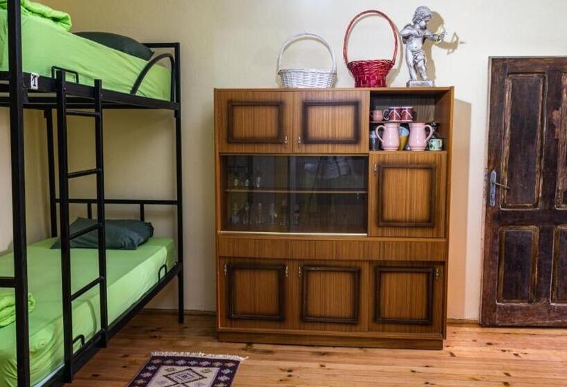 Schronisko Lemon Garden