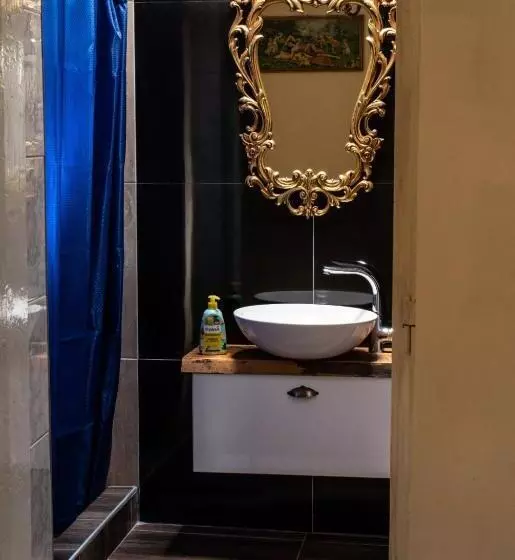 هاستل Lemon Garden