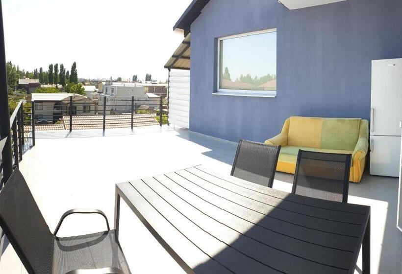 هاستل Zatokas Sun Club