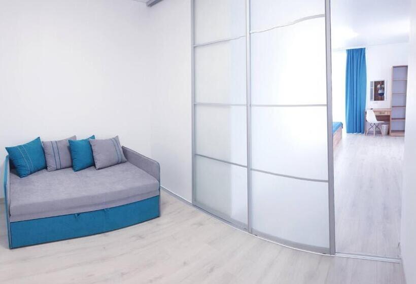 هاستل Zatokas Sun Club