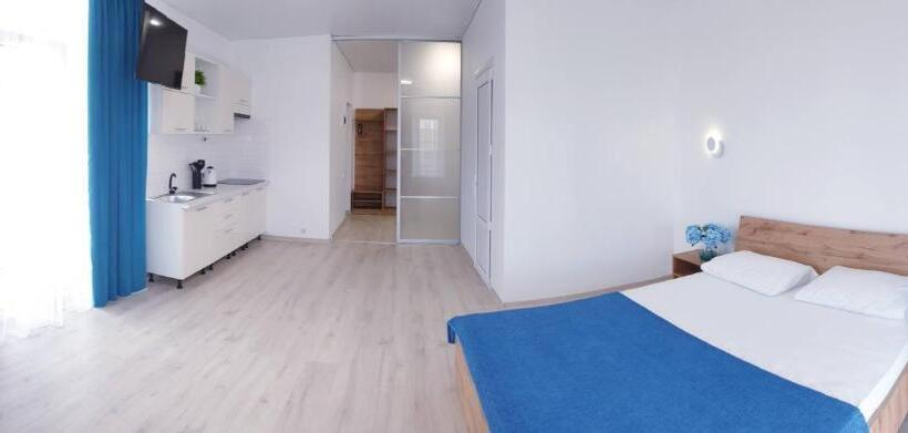 هاستل Zatokas Sun Club