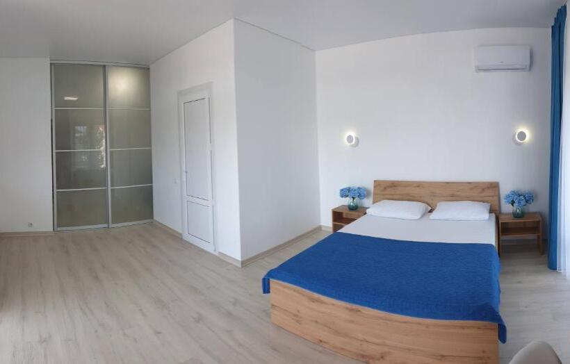 هاستل Zatokas Sun Club