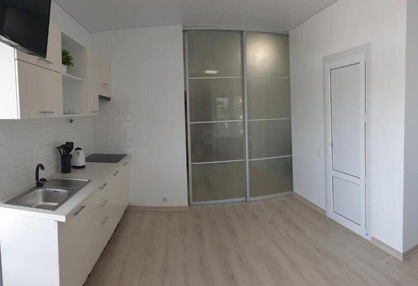 هاستل Zatokas Sun Club