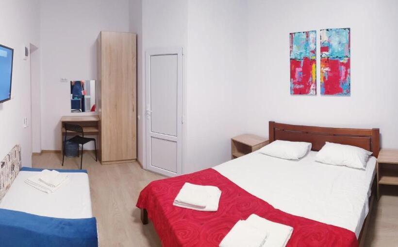 هاستل Zatokas Sun Club