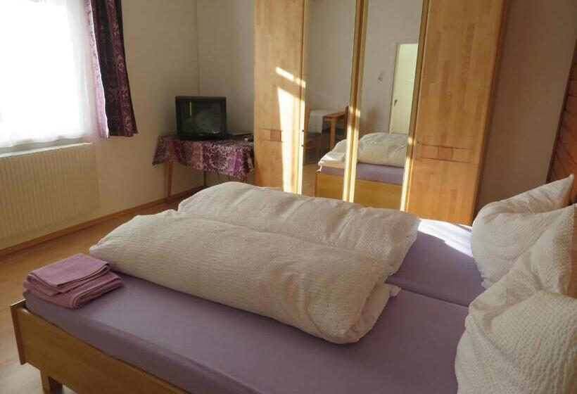 مبيت وإفطار Haus Irmi