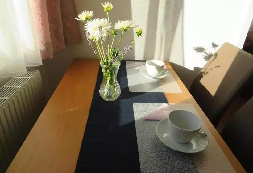 Aamiaismajoitus (B&B) Haus Irmi
