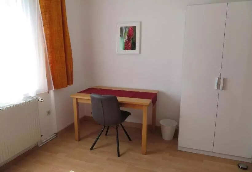 Aamiaismajoitus (B&B) Haus Irmi