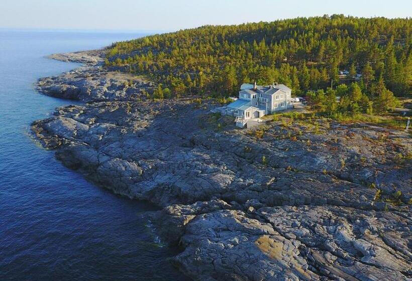 تختخواب و صبحانه Lotsstugan I Härnösand