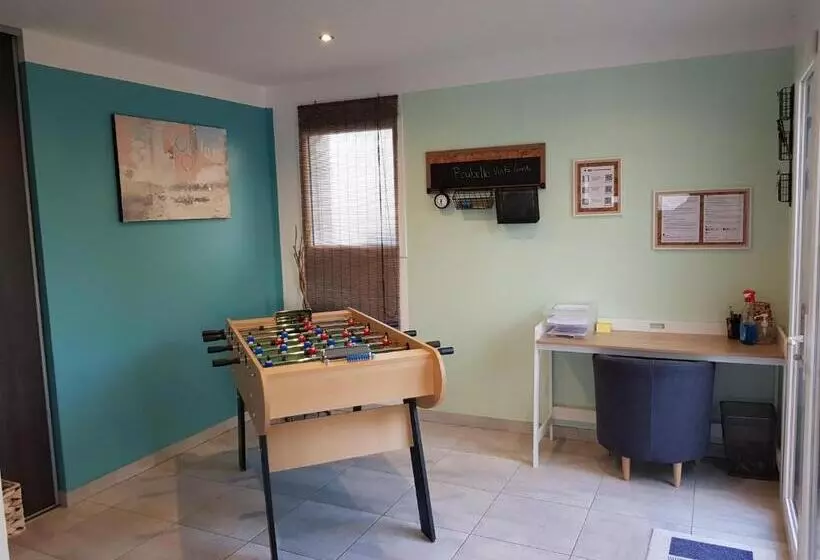 Aamiaismajoitus (B&B) Maison 7 Personnes Ou Chambres Dans Maison Partagée