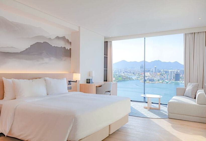 Hotel Homm Marina Sokcho Part Of Banyan Group