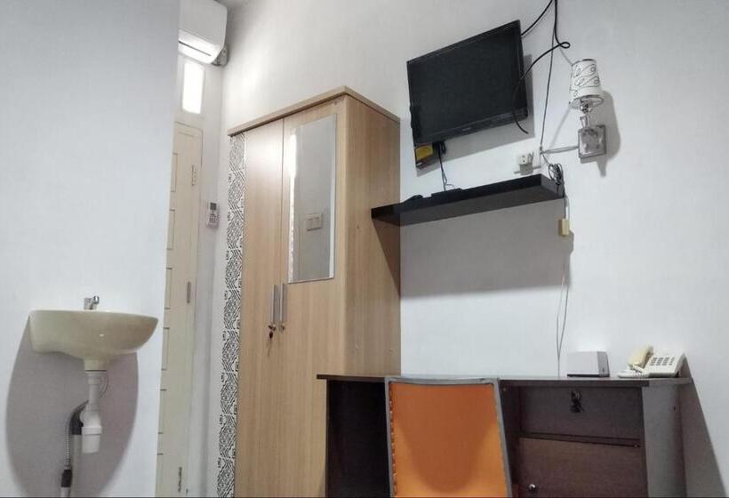 Hotel Oyo Life 2624 Ibma Life