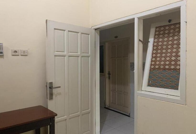 Hotel Oyo Life 2624 Ibma Life