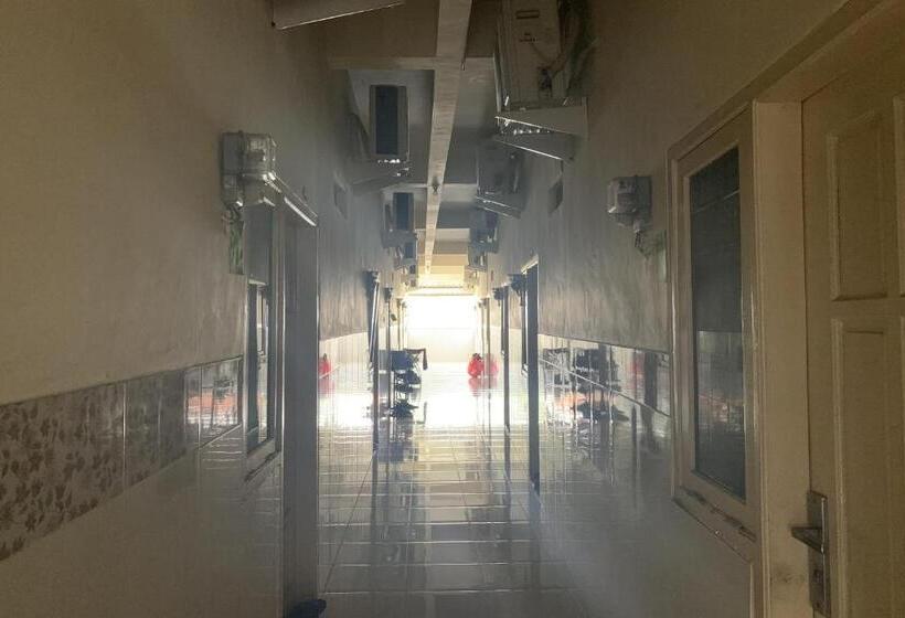 Hotel Oyo Life 2624 Ibma Life