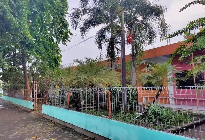 Hotelli Oyo Life 2624 Ibma Life