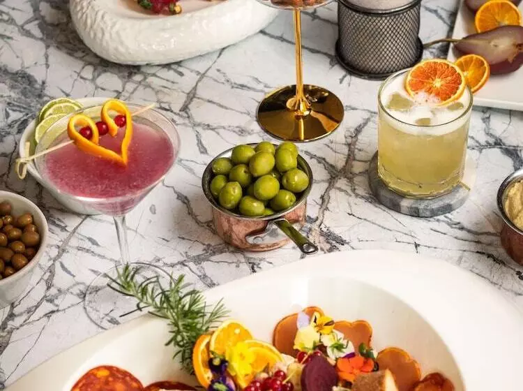 ホテル Radisson Red Galway