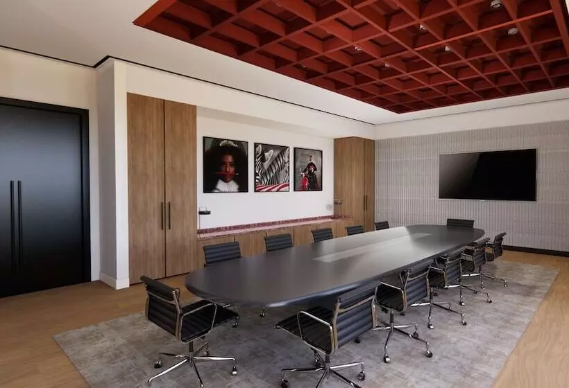 ホテル Radisson Red Galway