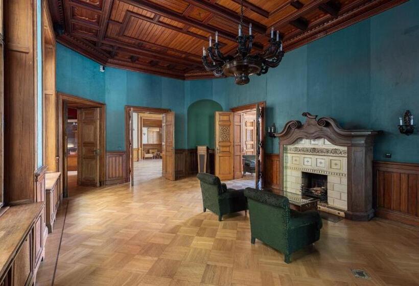 هتل The Benjamin House   Self Check In